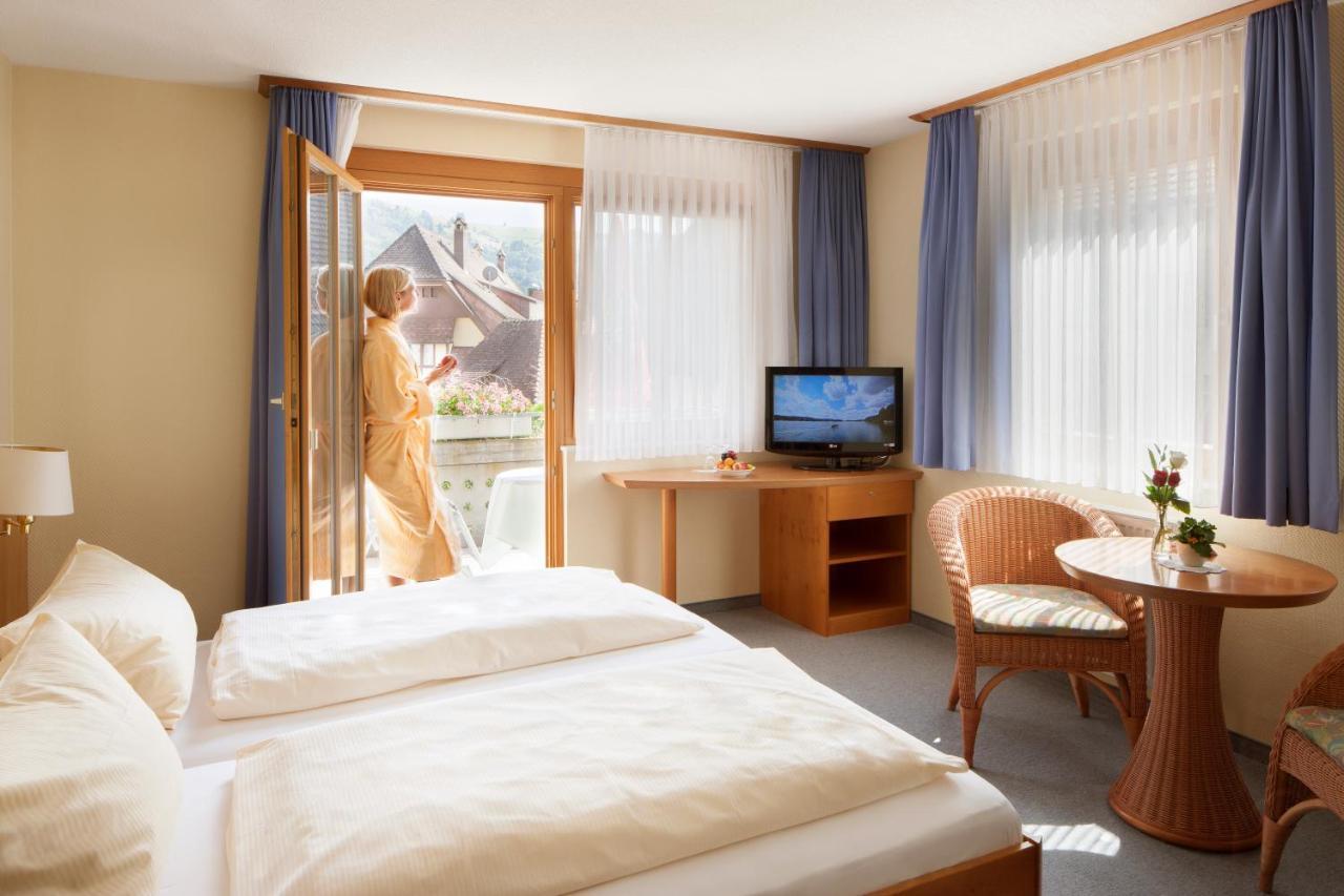 Vier Loewen Hotel โชเนา อิม ชวาร์สวาล์ด ภายนอก รูปภาพ